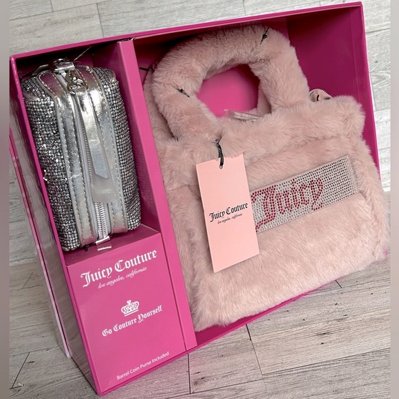 Juicy Couture Gift Set - Picture 2 of 7